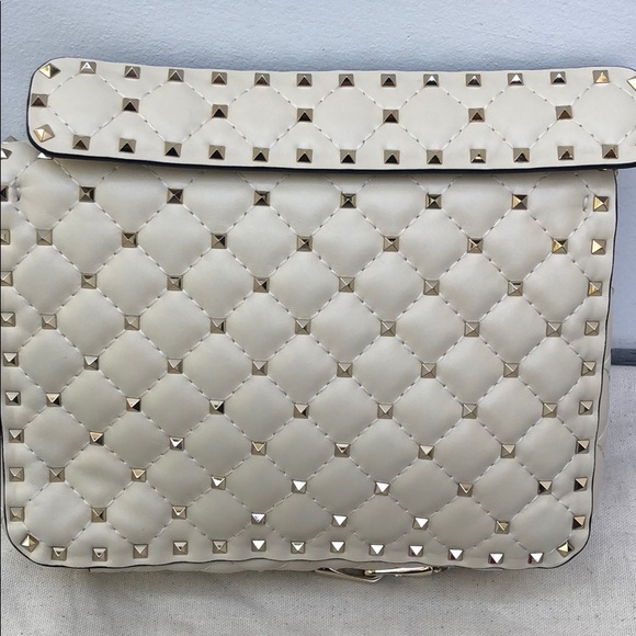 Valentino rockstud “heart” bag - Picture 4 of 8